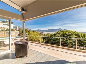 4 Bed House in Stonehurst Mountain Estate
