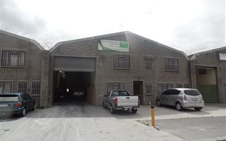 555 m² Commercial space in Parow