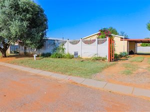 2 Bed House in Randlespark