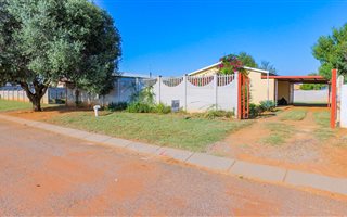 2 Bedroom House in Randlespark