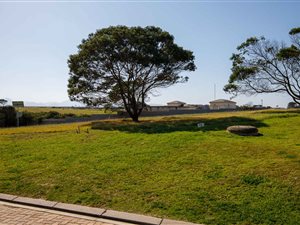 600 m² Land available in Le Grand Golf Estate