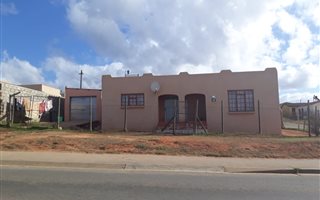3 Bedroom House in Kwa Nobuhle