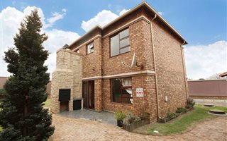 2 Bedroom Apartment in Bartlett