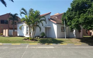 3 Bedroom Townhouse in Arboretum