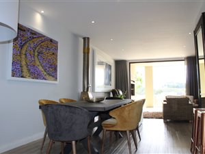 2 Bed Apartment in Oubaai and surrounds