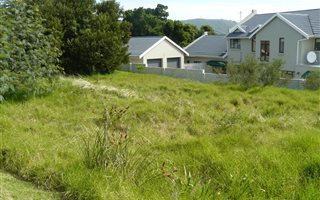 1000 m² Land available in Rexford