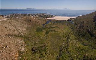 4.8 ha Land available in Rooi Els