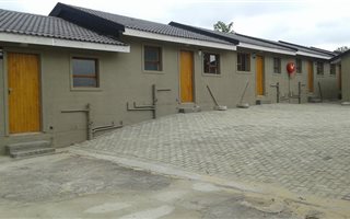 1 Bedroom Flat in Uitenhage Central