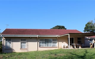 3 Bedroom House in Waterfall