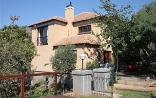 5.2 ha Farm in Skeerpoort