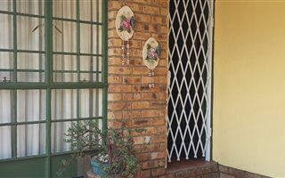 2 Bedroom Townhouse in Middelburg South