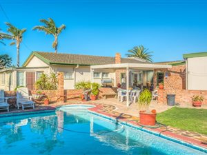 3 Bedroom House in Bluewater Bay