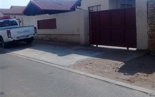 3 Bedroom House in Protea Glen