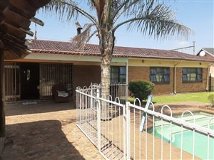 4 Bed House in Dal Fouche