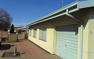 3 Bedroom House in Vanderbijlpark CW4