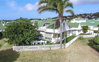 4 Bedroom House in River Club