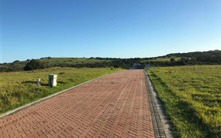 825 m² Land available in Kenton-on-Sea