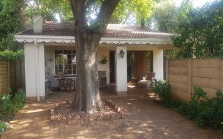 1 Bedroom Garden Cottage in Lakefield