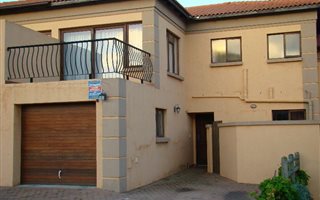 3 Bedroom Townhouse in Mossel Bay
