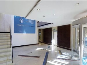 2522 m² Office Space in Sandown
