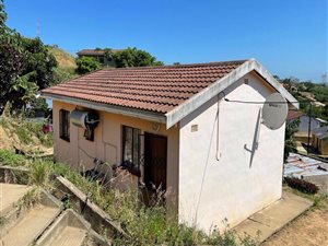 2 Bed House in Lovu