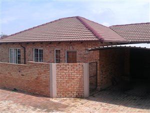 2 Bed Townhouse in Amberfield