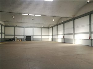 1500 m² Industrial space in Village Deep