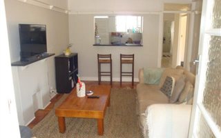 2 Bedroom Apartment in Wynberg