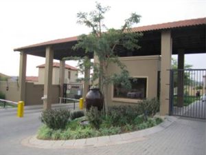 2 Bed Cluster in Kyalami Hills