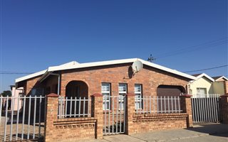 3 Bedroom House in Grahamstown Central