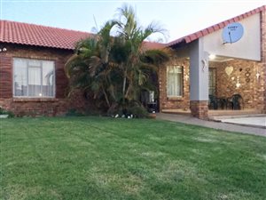 3 Bed Townhouse in Theresa Park