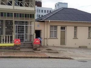 400 m² Industrial space in North End