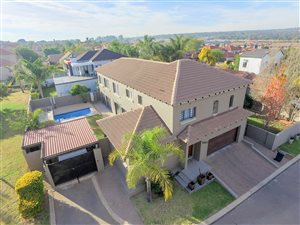5 Bed House in Amberfield