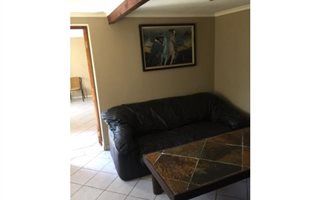 1 Bedroom Garden Cottage in Boskruin