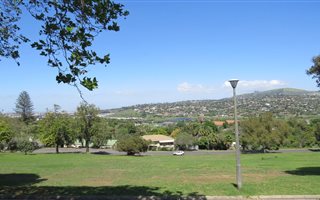 1134 m² Land available in Kenridge