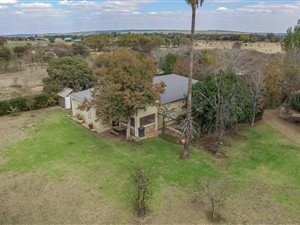 9.7 ha Farm in Wonderboom