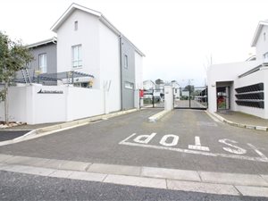 2 Bed Townhouse in Paarl
