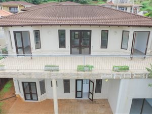 4 Bed House in Seaward Estates