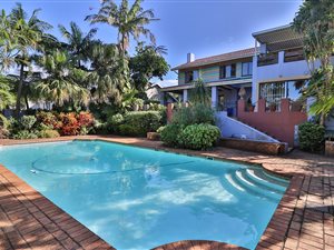 4 Bed House in La Lucia