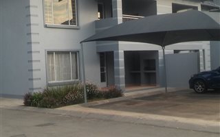 3 Bedroom House in Crystal Park