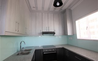 2.5 Bedroom House in Essenwood