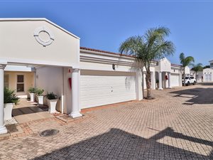 3 Bed Duplex in La Lucia