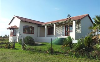 2 Bedroom Apartment in Lanseria and surrounds