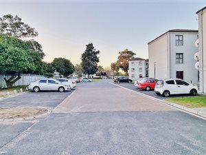 2 Bed Apartment in Sanlamhof