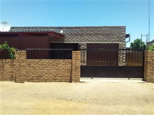 3 Bed House in Kanana