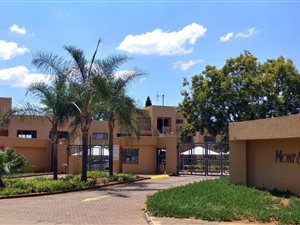 1 Bed Apartment in Waterkloof Ridge