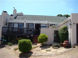 3 Bed House in Dana Bay