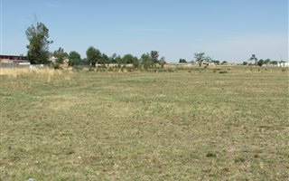 6210 m² Land available in Riversdale
