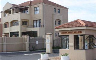2 Bedroom Apartment in Vredekloof Heights
