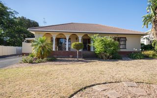 4 Bedroom House in Monte Sereno